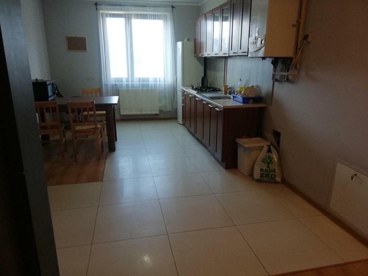 Appartement Pokoje Przy Rondzie à Częstochowa Extérieur photo