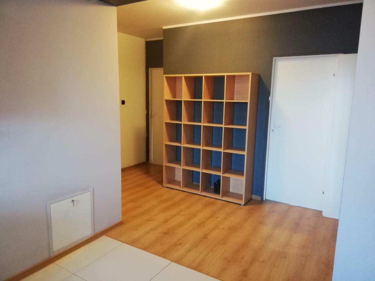 Appartement Pokoje Przy Rondzie à Częstochowa Extérieur photo